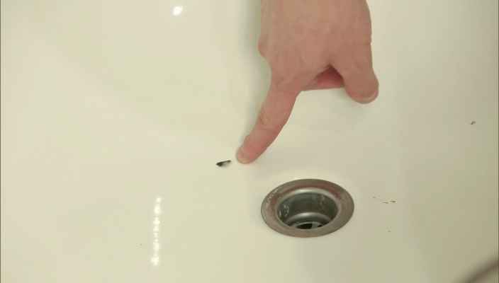Как починить сколы эмали в ванне