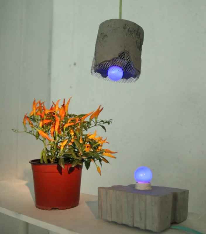 Настольная лампа и люстра из бетона