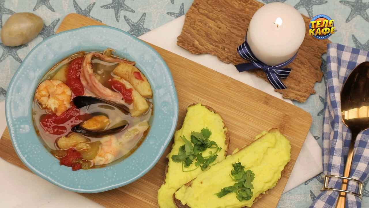 Лёгкий суп с морепродуктами