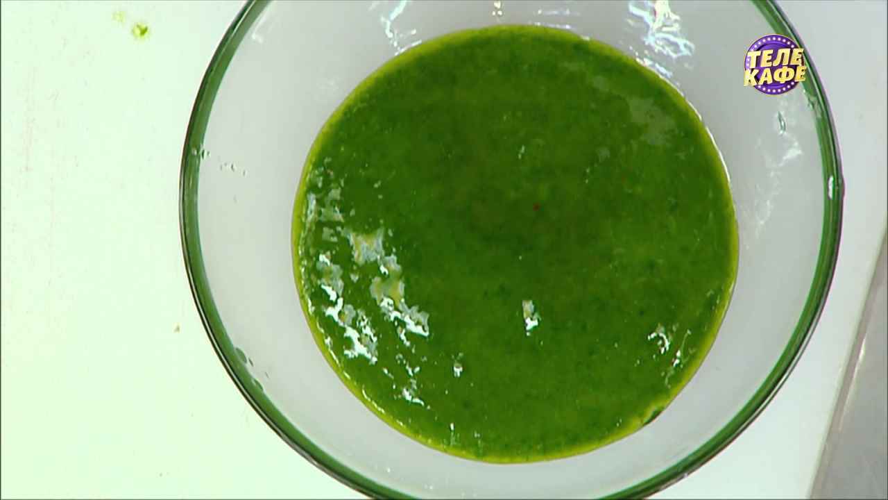 Зелёный соус из ароматных трав