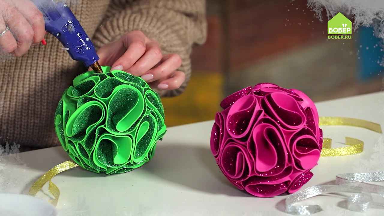 Ёлочные шары из фоамирана