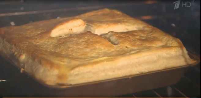 Пирог с сардинами и капустой