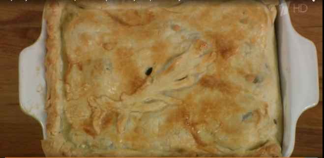 Пирог с гусиным паштетом и брокколи