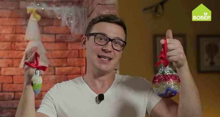 Ёлочные игрушки из лампочек