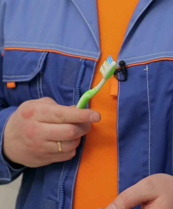 Электрическая зубная щётка своими руками