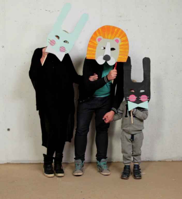 Карнавальные маски из картонной коробки