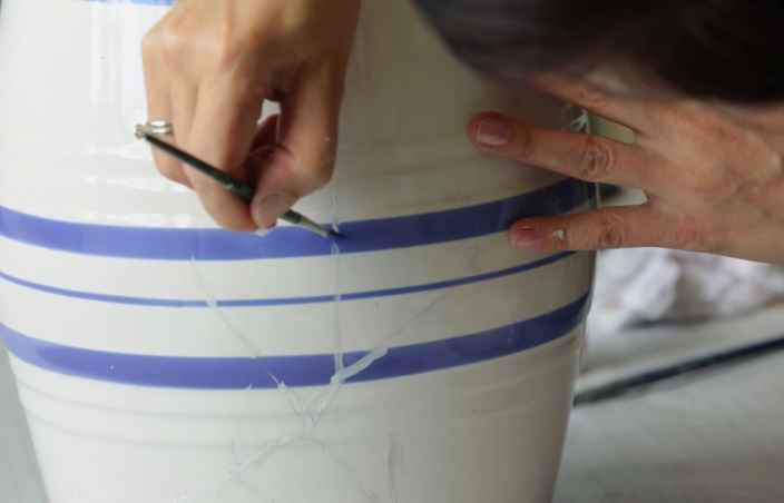 Как починить трещину у керамических изделий