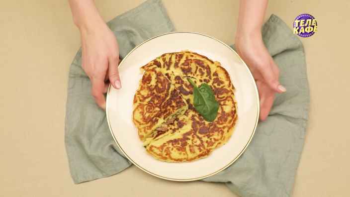 Картофельная лепёшка с курицей и сыром