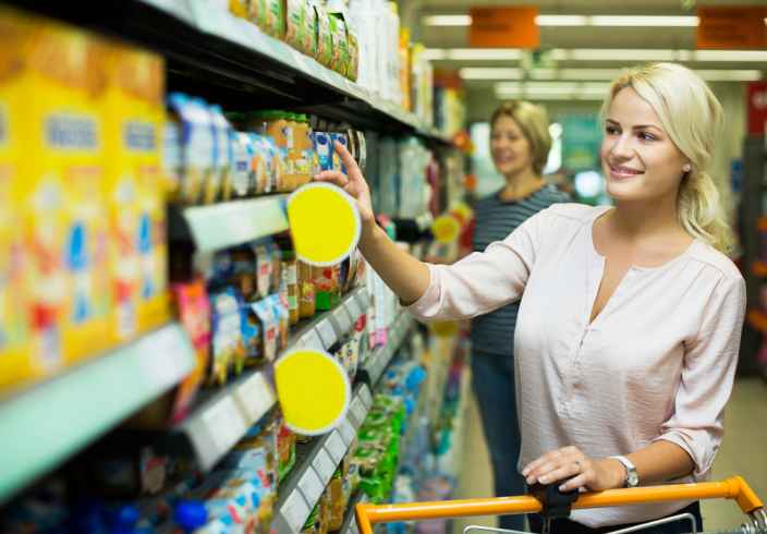 В Роскачестве объяснили, почему от просроченных продуктов следует держаться подальше