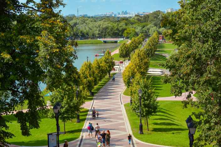 Из-за коронавируса россияне забыли об опасности прогулок в парке