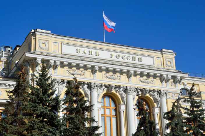 Российские банки захотели списывать деньги с неактивных счетов без спроса