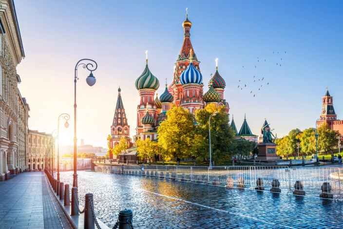 Отличная новость — осень в России наступит с опозданием
