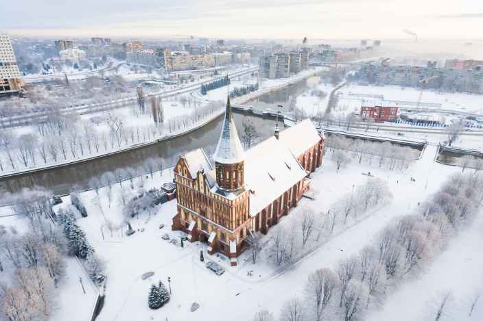 Где путешествовать зимой по России