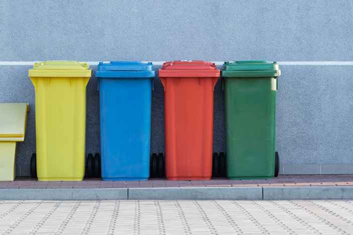 Более половины жителей России получили возможность раздельно сдавать мусор