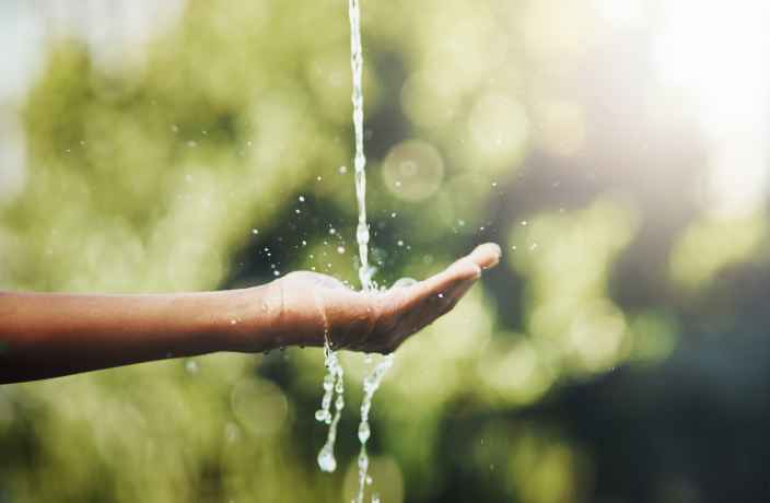 Как вода помогает улучшить пищеварение