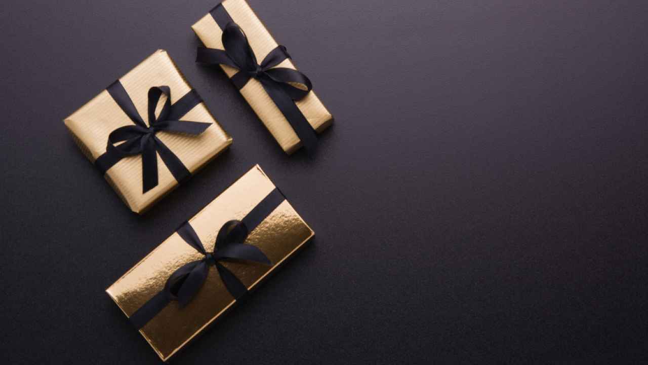 Что подарить коллегам на 23 февраля