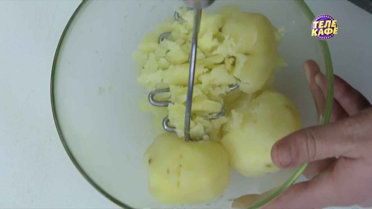 Готовим пикантное картофельное пюре