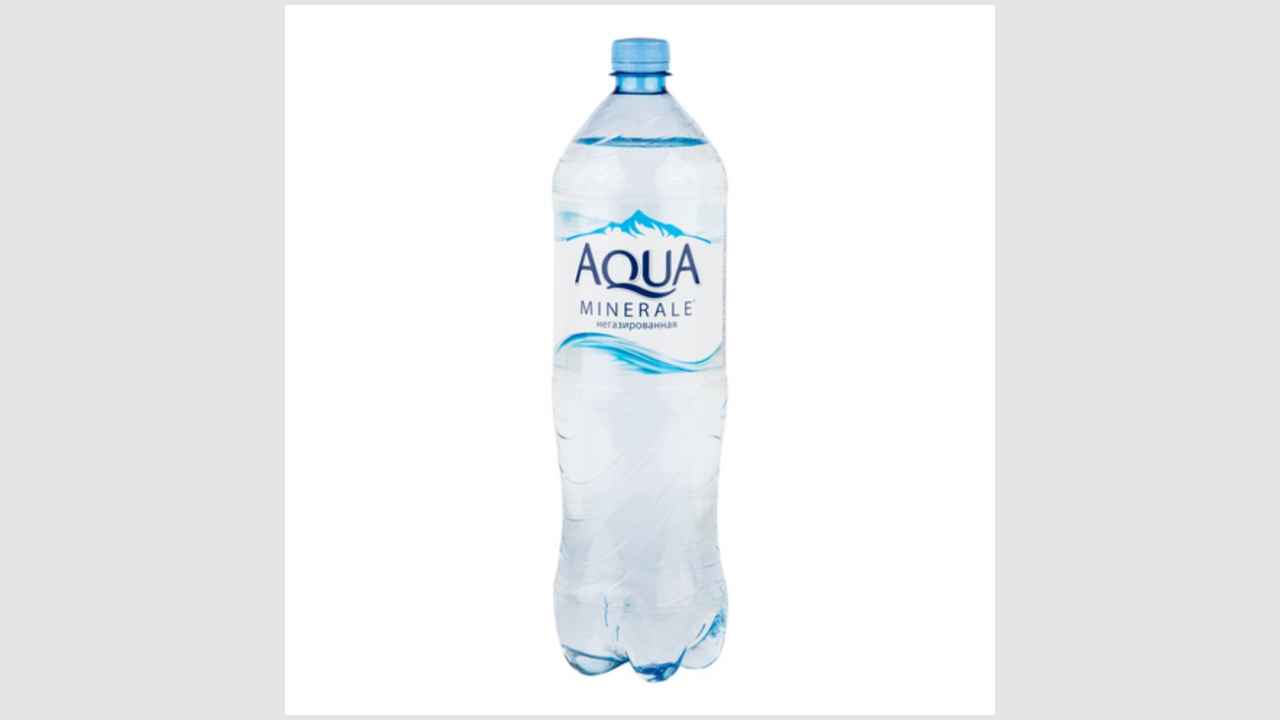 Вода питьевая, негазированная, первой категории под товарным знаком Aqua minerale