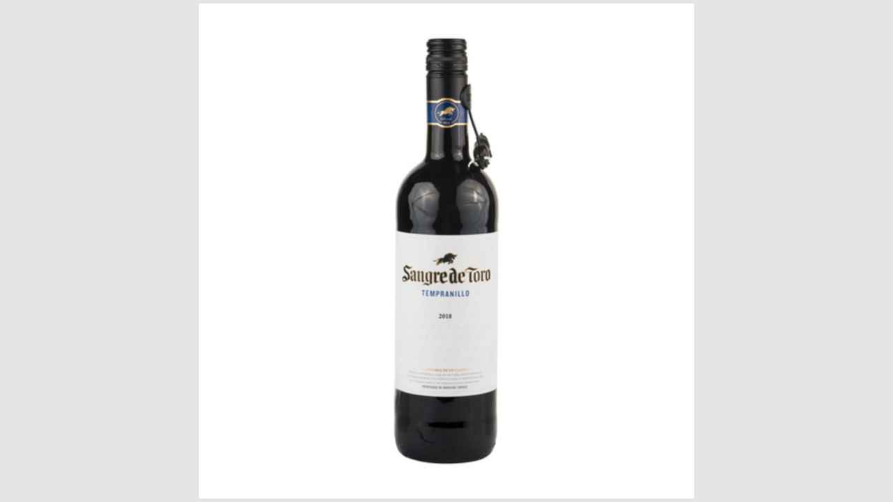 Sangre de Toro Tempranillo, вино защищенного наименования места происхождения региона Ла-Манча категории DO красное сухое 2018