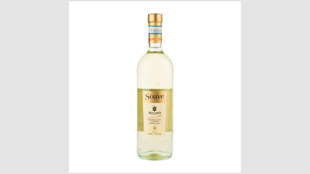 Soave, вино защищенного наименования места происхождения торговой марки «Солано» (Solano) регион Венето сухое белое 2019