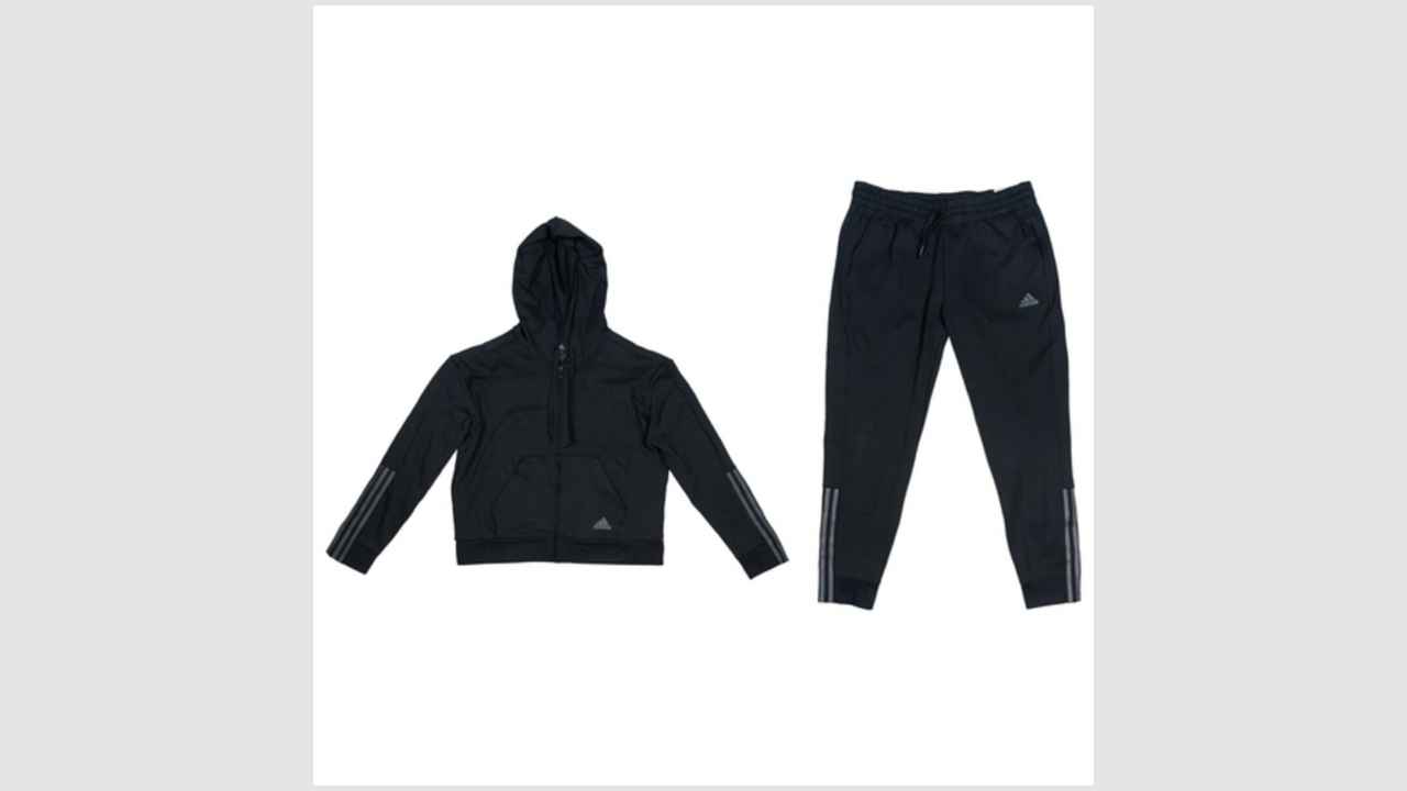 Брюки Essentials 3-Stripes, толстовка Essentials 3-Stripes