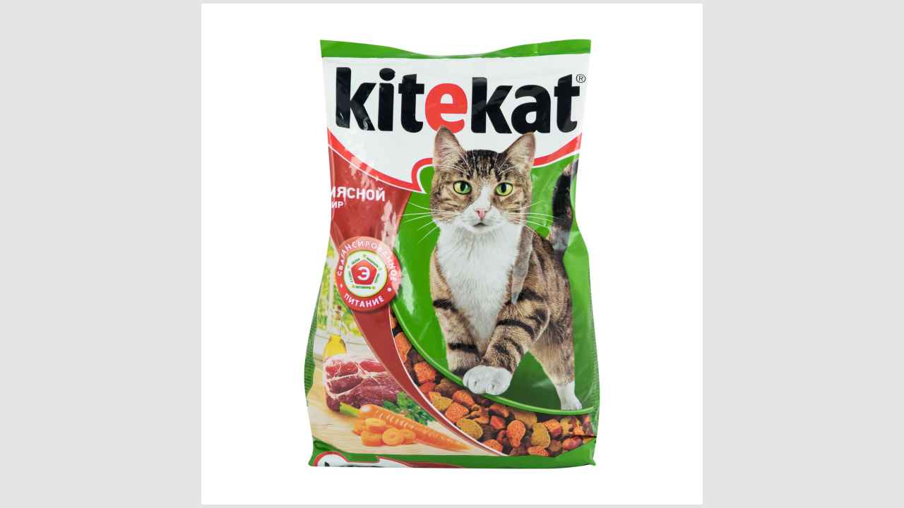 Корм сухой полнорационный Kitekat для взрослых кошек «Мясной пир»