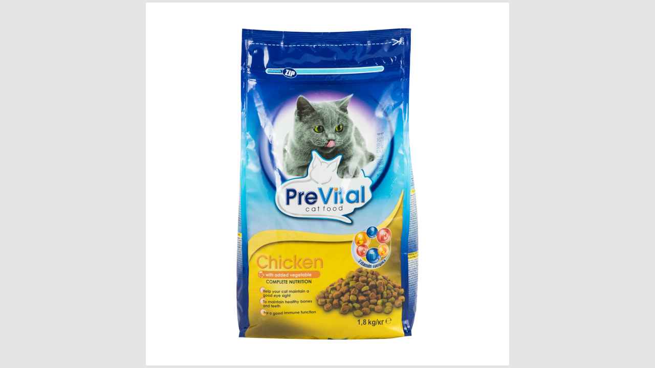 Полноценный сухой корм с мясом курицы и овощами для взрослых кошек PreVital