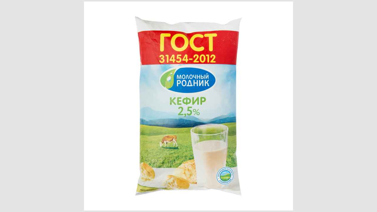 Кефир с массовой долей жира 2,5% «Молочный родник»