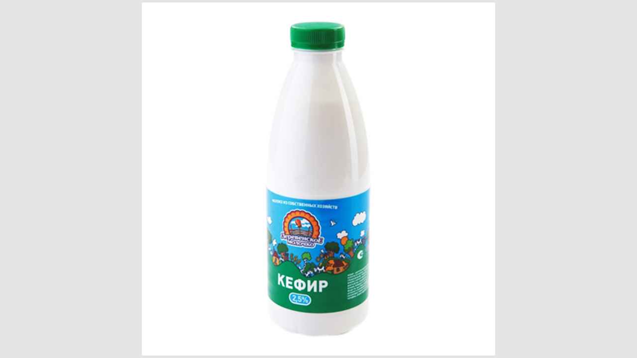 Кефир с массовой долей жира 2,5% «Деревенское молочко»