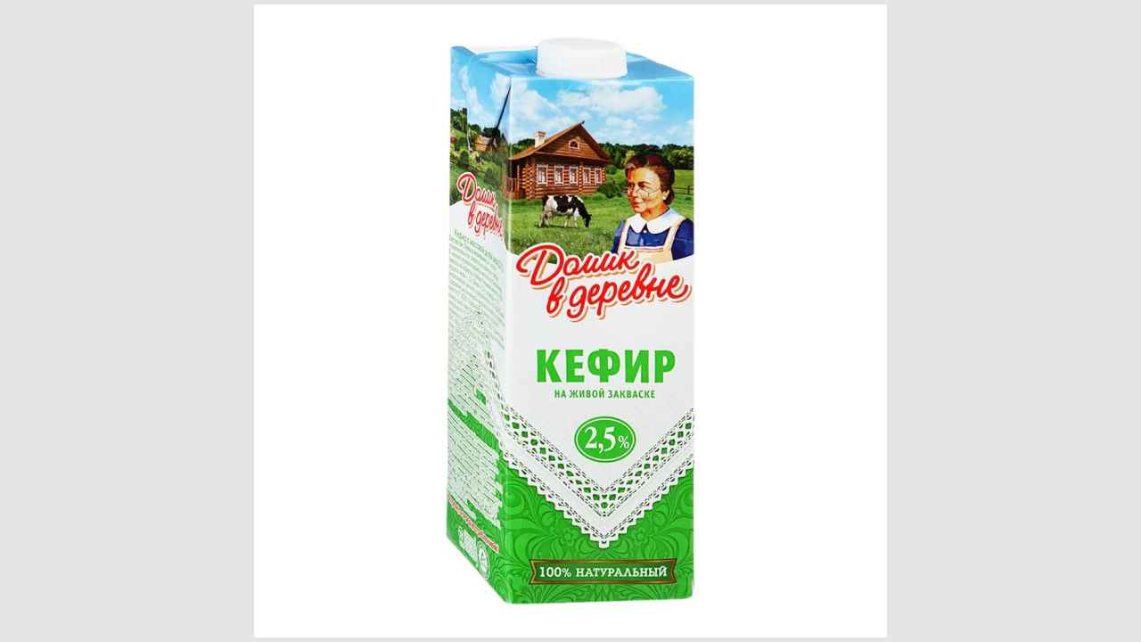 Кефир с массовой долей жира 2,5% «Домик в деревне»