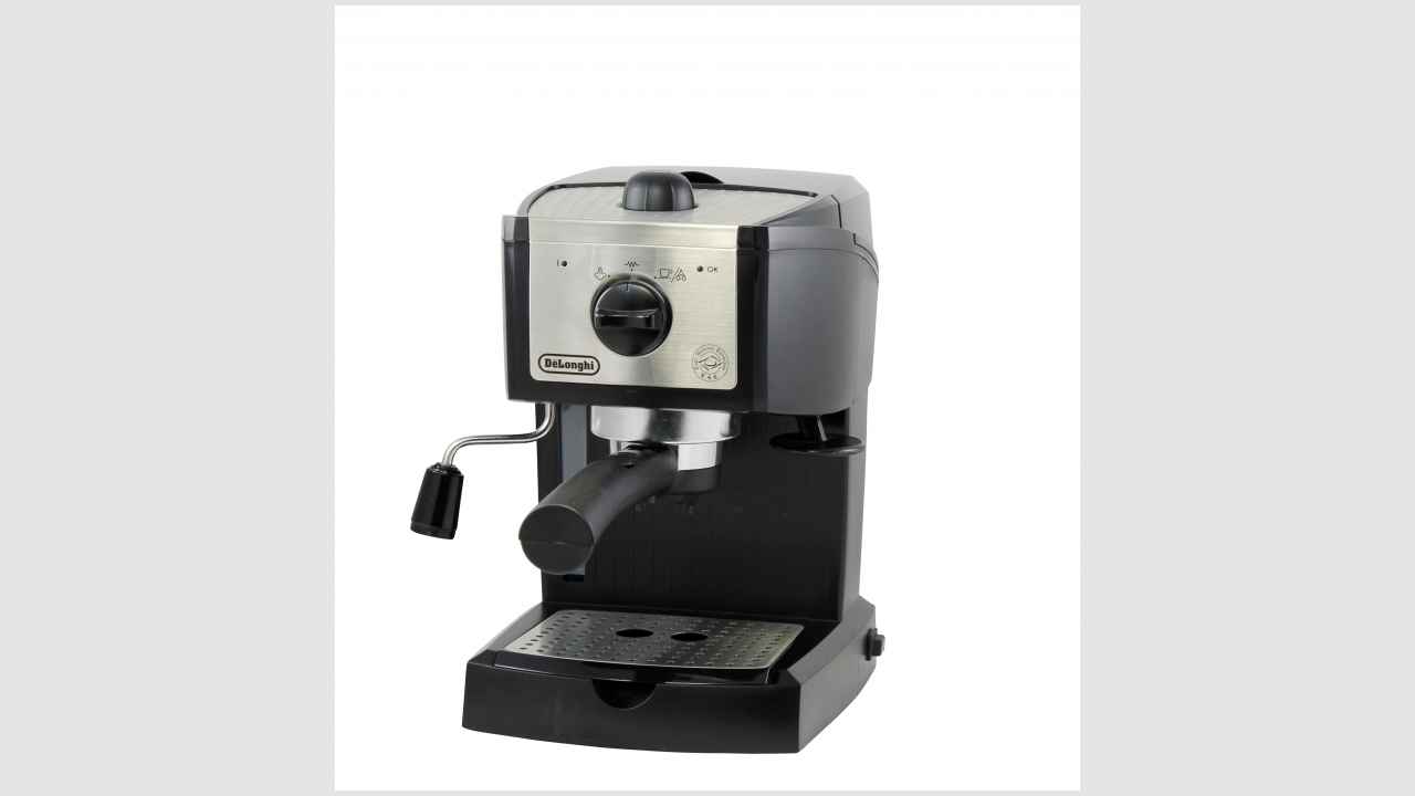 EC 156 B