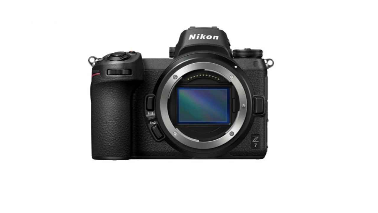 Nikon Z7 + MOUNT ADAPTER FTZ + AF-S NIKKOR 85mm 1:1.8 G