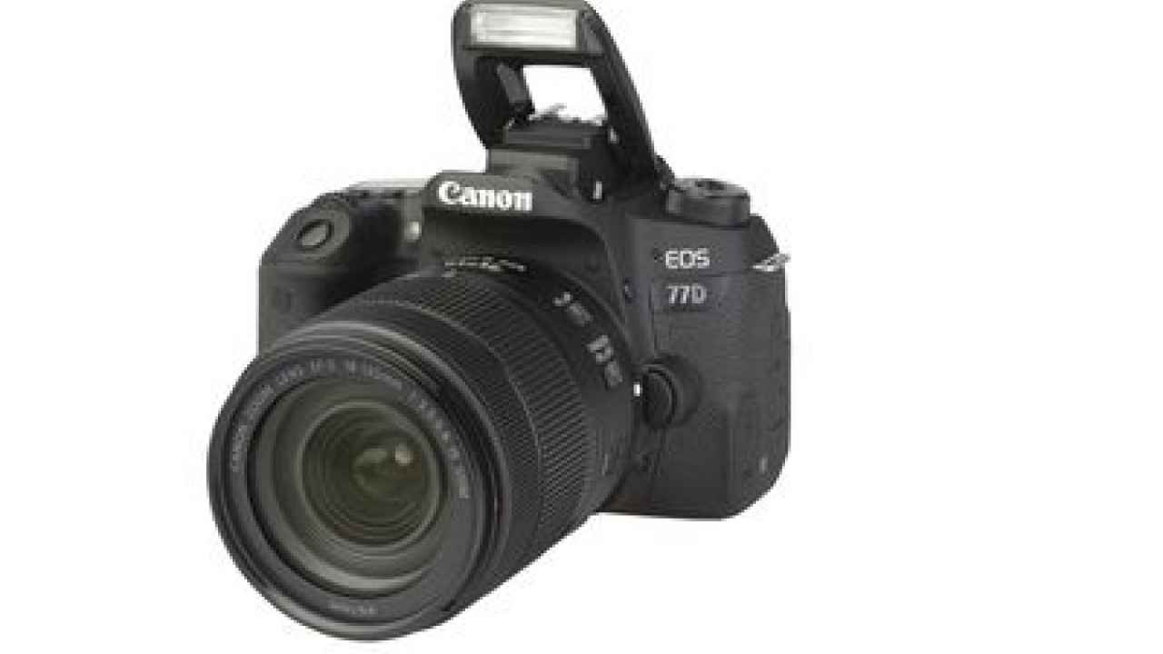 Canon EOS 77D + EF-S 18-135mm 1:3.5-5.6 IS USM