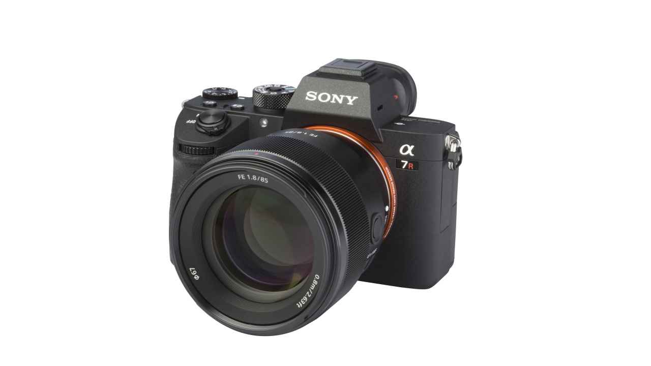 Sony Alpha 7R III + FE 85mm 1:1.8