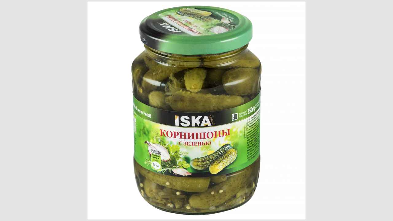Корнишоны с зеленью