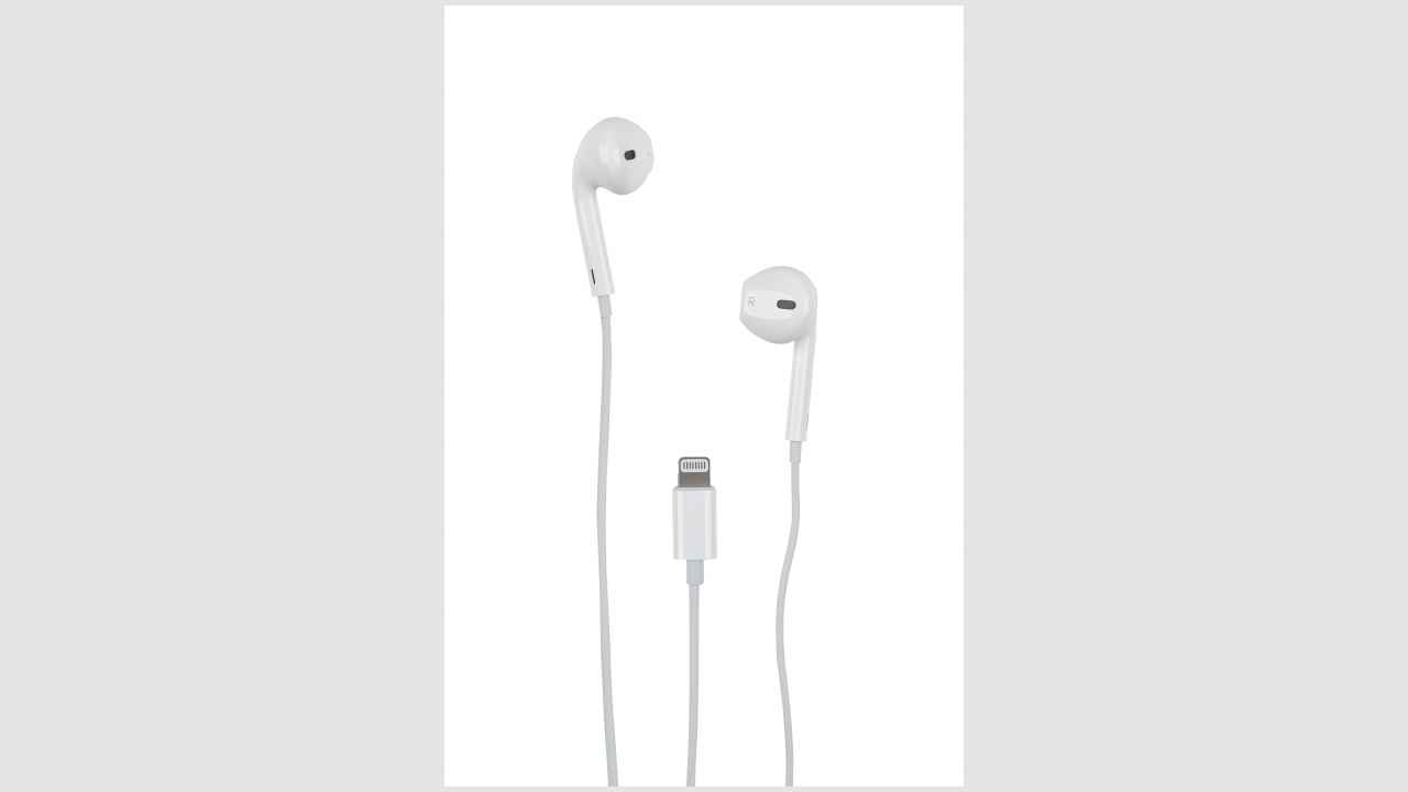 Apple Earpods with Lightning Connector
