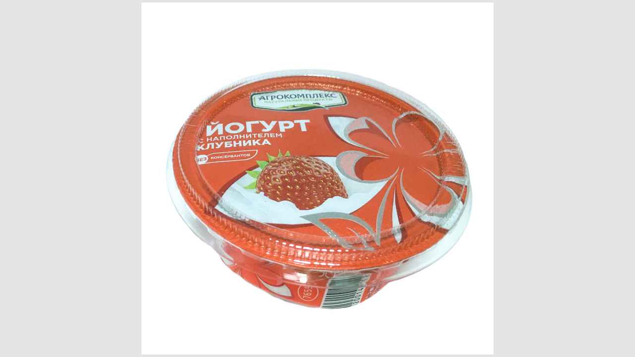 Йогурт «клубника», массовая доля жира - 3,5% 