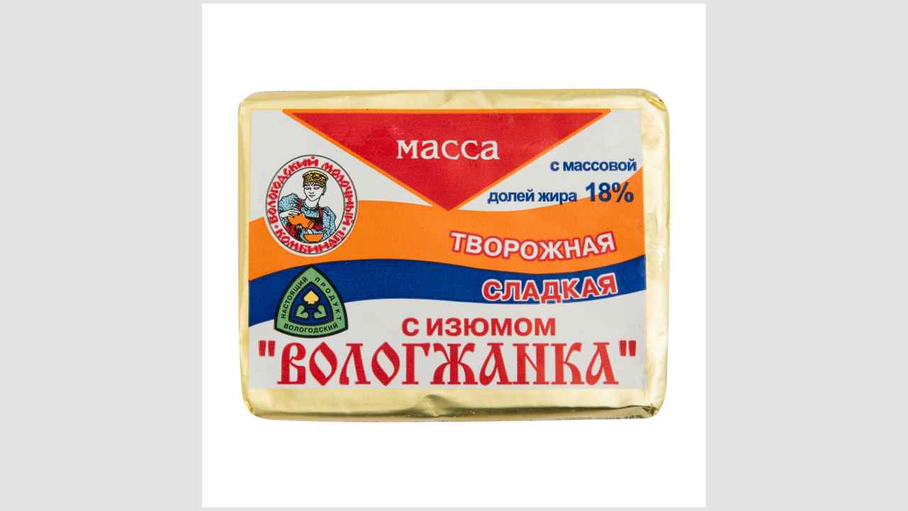 Масса творожная, сладкая, с изюмом, с массовой долей жира - 18% «Вологжанка» 