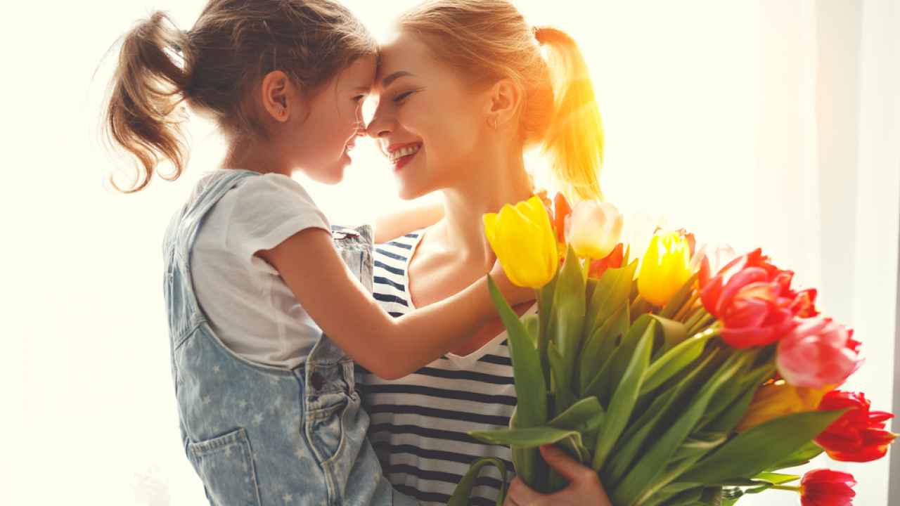 5 душевных подарков ко Дню матери