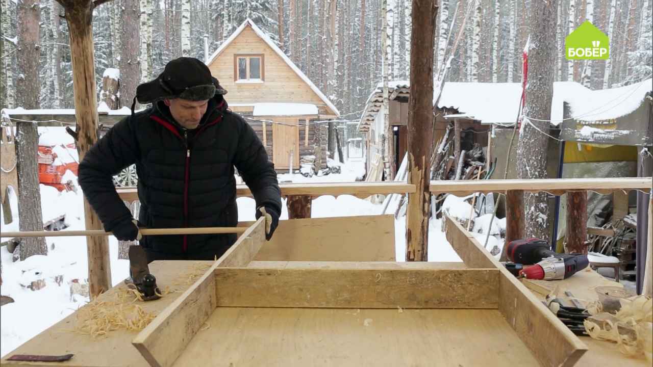 Как сделать практичный и удобный скребок для снега из доступных материалов