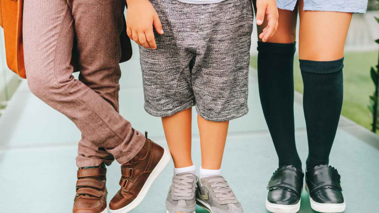 Как выбрать сменную обувь для ребенка