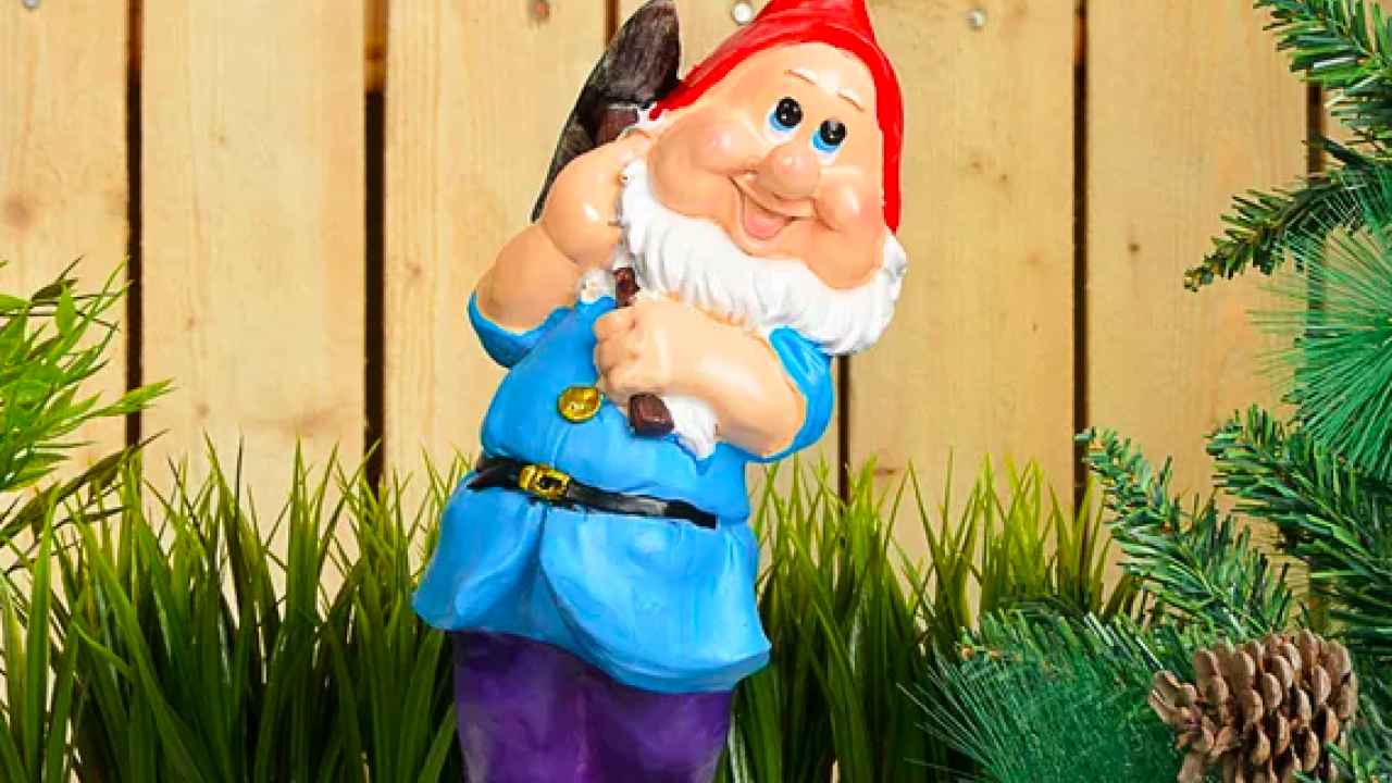 Гном своими руками для сада